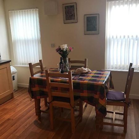 Great Offer 2 Bed Tenby Flat Free Parking Zewnętrze zdjęcie