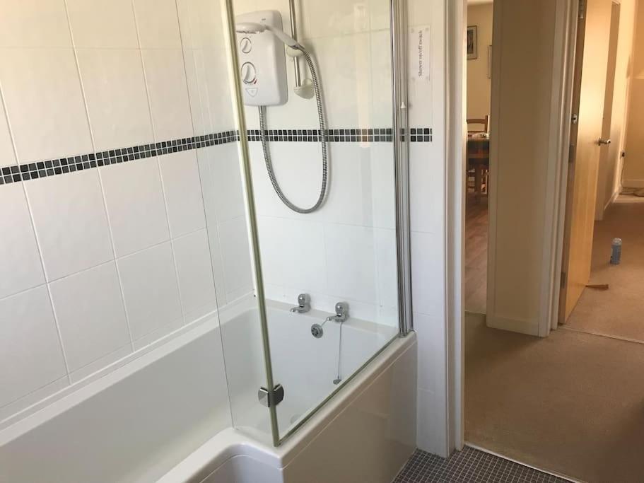Great Offer 2 Bed Tenby Flat Free Parking Zewnętrze zdjęcie